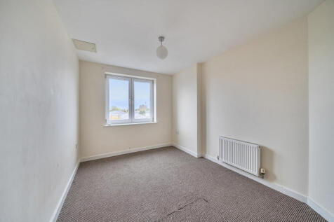 1369017-8-68ed1e1...