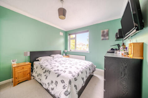 1369716-3-68f6141...