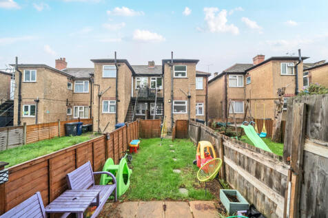 1369716-4-68f615f...