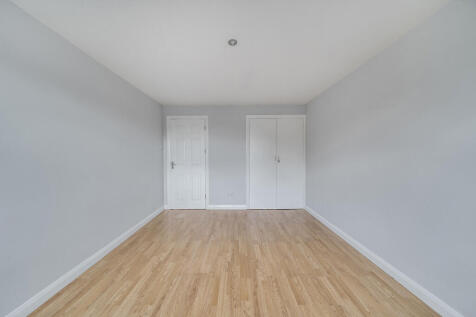 1376928-10-690b45...