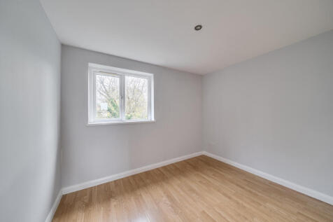 1376928-6-690b44f...