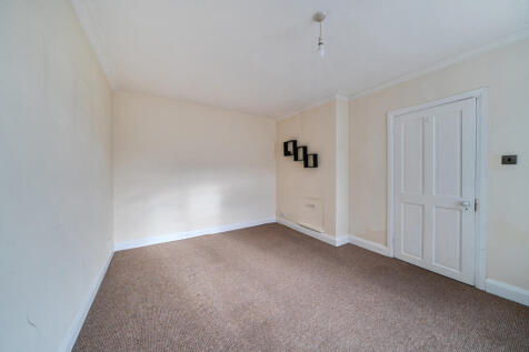 1381738-5-691c4a4...