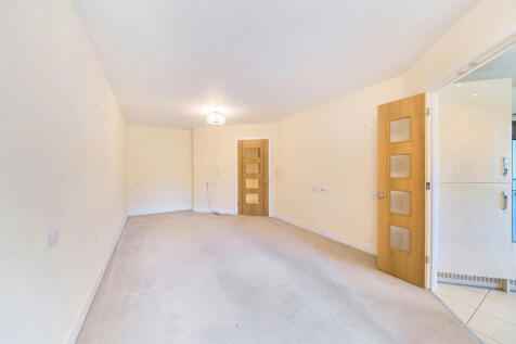 1365991-9-68ed102...