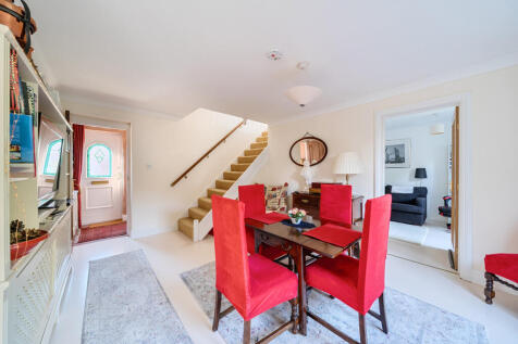 1358653-3-68d4182...