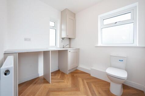 Cloackroom 