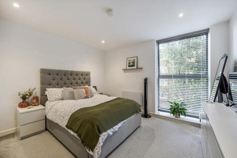 1343714-16-68b1c9...