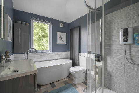 1287688-3-6825e52...