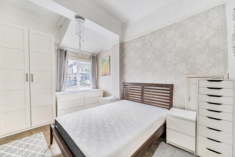 1362175-11-68de8a...