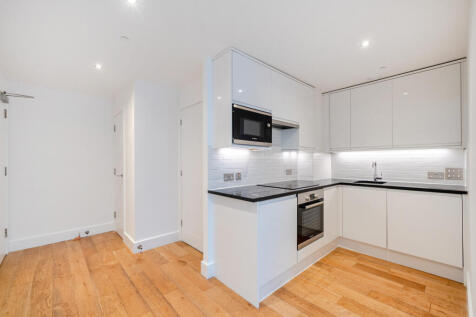 1380618-6-6911eba...