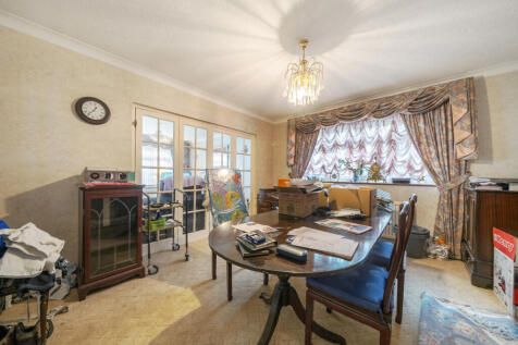 1364747-6-690405c...