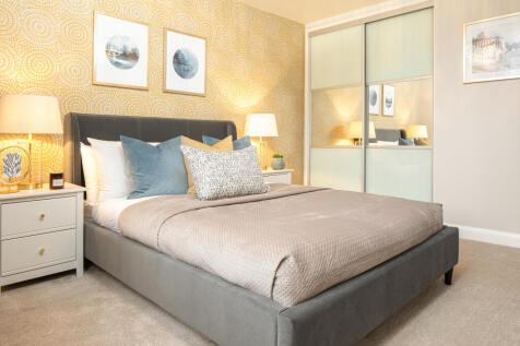 Double bedroom in a Radleigh