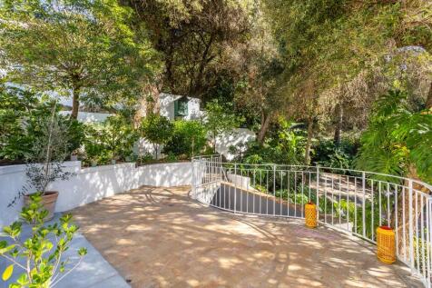 Property Image 37