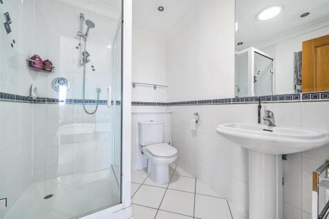 Bedroom 2 En-Suite