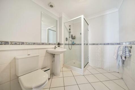 Ground Floor Shower ROom