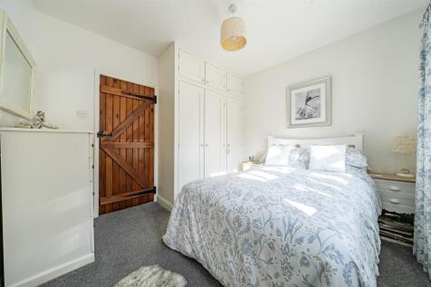 Bedrooms 3