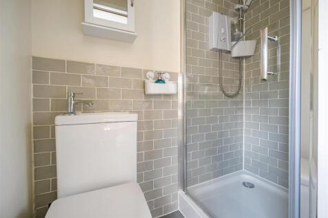 Garden Room Shower Room