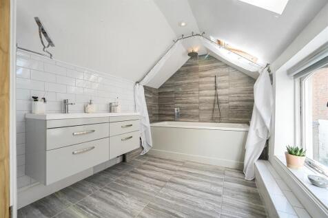 En-Suite To Master