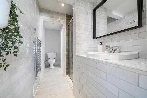 Shared En-Suite