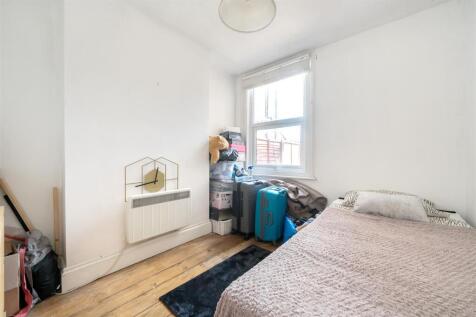 Snug/bedroom