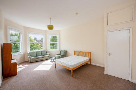 FLat 6, 246 Cavendis