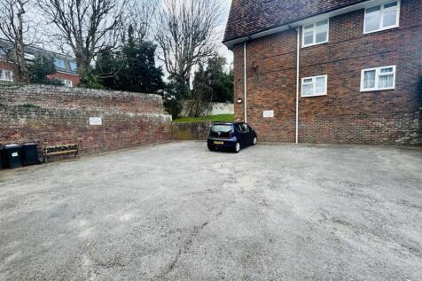 01323 438506