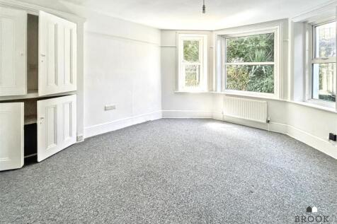 01323 438506