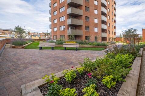 106-foundry-house...