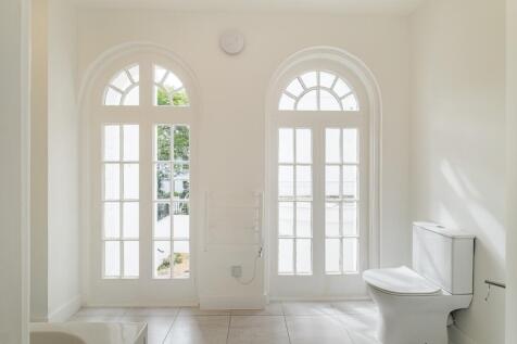 2-esperance-house...