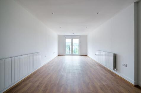 151-WHYTELEAFE-HO...