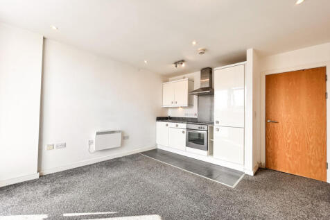 Contemporary Comfort at Linea Apartments with Sec