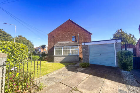 Charming 3-Bedroom Semi-Detached Home in Bottesfo