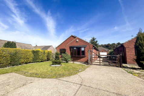 Charming Energy-Efficient Detached Bungalow in Pr