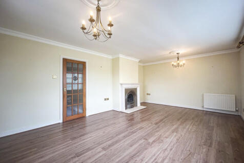 Lounge / Dining Room