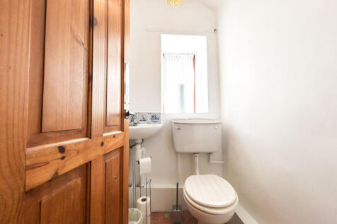 First Floor WC