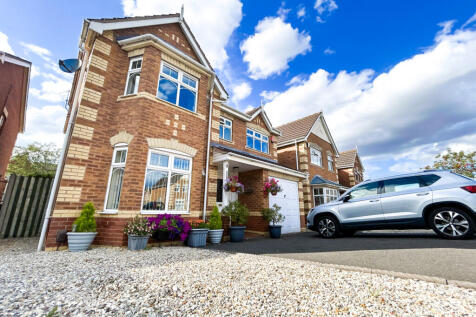 Four-Bedroom Family Home with En-Suites and Spaci