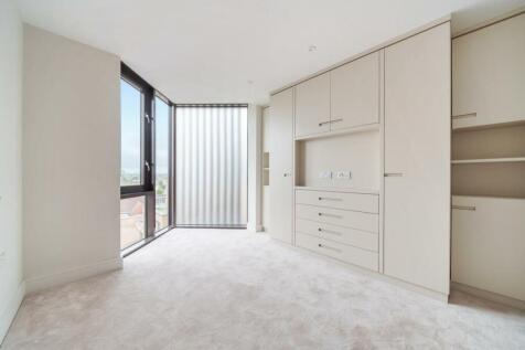 Davidson Frost-Wellings, DFW, Finchley Road, Londo