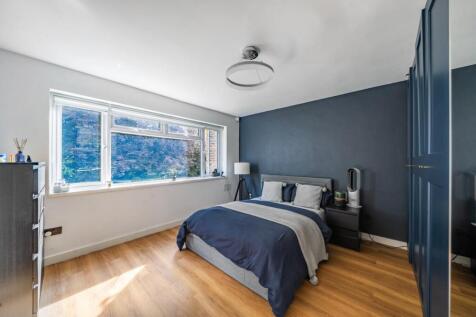 Davidson Frost-Wellings, DFW, White House Drive, B