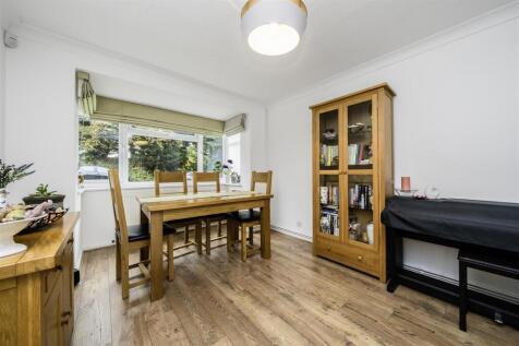Davidson Frost-Wellings, DFW, Acacia Close, Stanmo