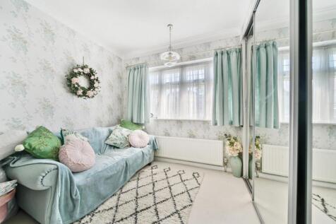 Davidson Frost-Wellings, DFW, Kenton Lane,Room.jpg