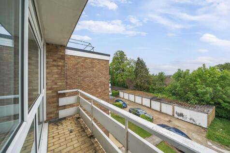 Davidson Frost-Wellings, DFW, Woodcroft, Balcony.j