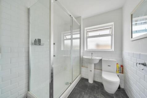 Davidson Frost-Wellings, DFW, Woodcroft, Shower ro