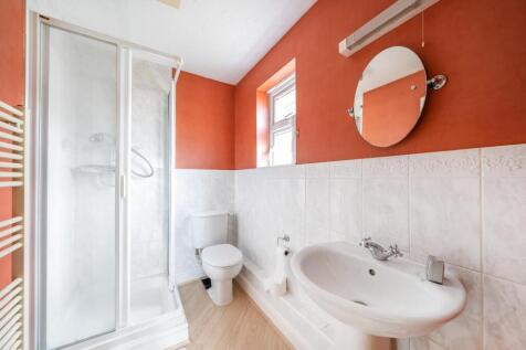 Davidson Frost-Wellings, DFW, Belmont Road, Shower