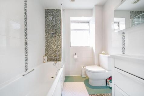 Davidson Frost-Wellings, DFW, Bathroom, College Ro