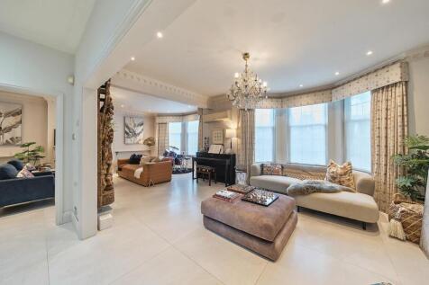 Davidson Frost-Wellings, DFW, Uxbridge Road, Recep
