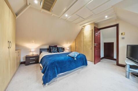 Davidson Frost-Wellings, DFW, Uxbridge Road, Bedro