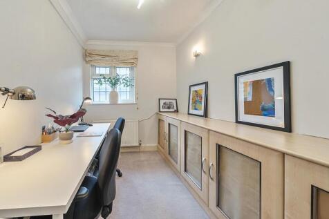 Davidson Frost-Wellings, DFW, Uxbridge Road, Bedro