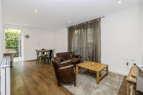 Davidson Frost-Wellings, DFW, Carnarvon Court, Sta