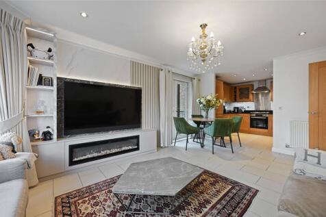 Davidson Frost-Wellings, DFW, Casel Court, Open ar