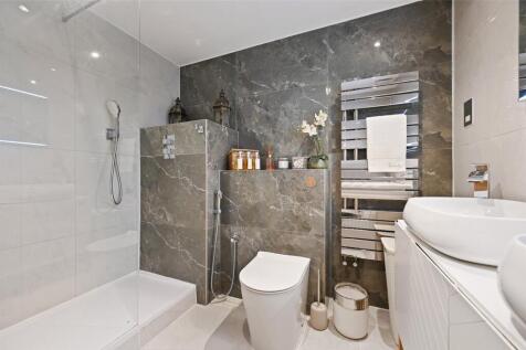 Davidson Frost-Wellings, DFW, Casel Court, Bathroo