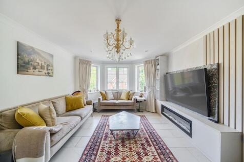 Davidson Frost-Wellings, DFW, Casel Court, Living 